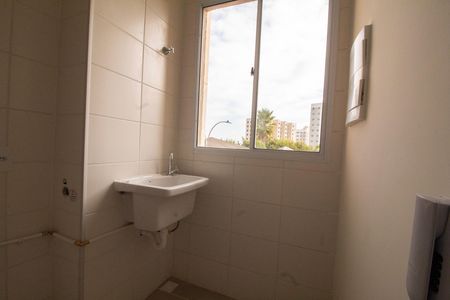 Apartamento para alugar com 47m², 2 quartos e 1 vaga Apartamento para alugar com 47m², 2 quartos e 1 vagaCozinha e Área de Serviço