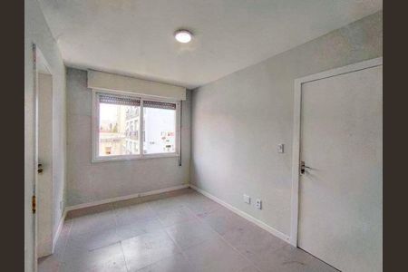 Quarto 2 de apartamento para alugar com 2 quartos, 95m² em Passo d’Areia, Porto Alegre