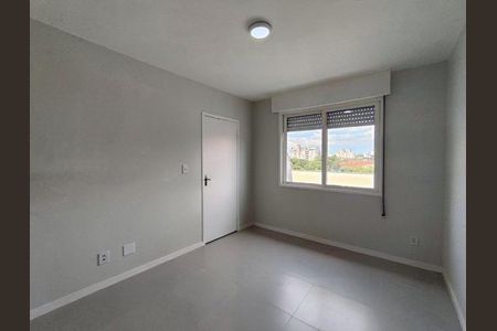 Quarto 1 de apartamento para alugar com 2 quartos, 95m² em Passo d’Areia, Porto Alegre