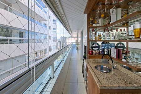 Apartamento para alugar com 116m², 3 quartos e 2 vagas Apartamento para alugar com 116m², 3 quartos e 2 vagasSacada