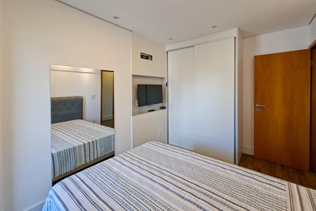 Apartamento para alugar com 116m², 3 quartos e 2 vagas Apartamento para alugar com 116m², 3 quartos e 2 vagasQuarto 2
