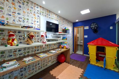 Apartamento para alugar com 116m², 3 quartos e 2 vagas Apartamento para alugar com 116m², 3 quartos e 2 vagasBrinquedoteca