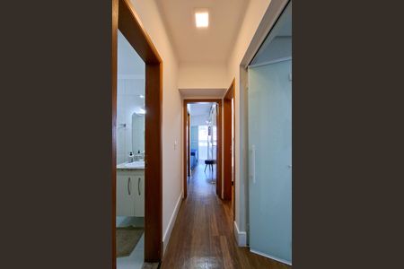 Apartamento para alugar com 116m², 3 quartos e 2 vagas Apartamento para alugar com 116m², 3 quartos e 2 vagasCorredor