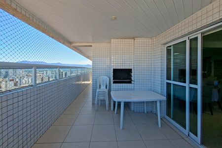 Apartamento para alugar com 116m², 3 quartos e 2 vagas Apartamento para alugar com 116m², 3 quartos e 2 vagasÁrea comum - Churrasqueira