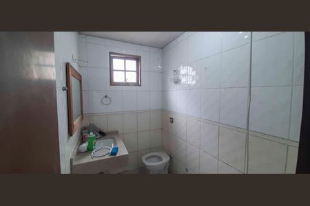 Casa para alugar com 90m², 2 quartos e 2 vagas Casa para alugar com 90m², 2 quartos e 2 vagasBanheiro dos Quartos