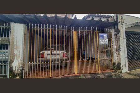 Casa para alugar com 90m², 2 quartos e 2 vagas Casa para alugar com 90m², 2 quartos e 2 vagasFachada da Casa