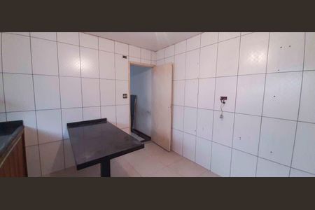 Casa para alugar com 90m², 2 quartos e 2 vagas