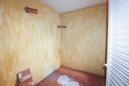 Quarto de Serviço de casa para alugar com 2 quartos, 90m² em Jardim Ivana, São Paulo