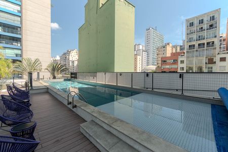 Studio para alugar com 35m², 1 quarto e 1 vaga Studio para alugar com 35m², 1 quarto e 1 vagaÁrea comum - Piscina