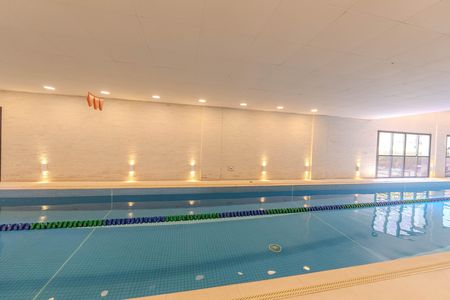 Studio para alugar com 35m², 1 quarto e 1 vaga Studio para alugar com 35m², 1 quarto e 1 vagaÁrea comum - Piscina