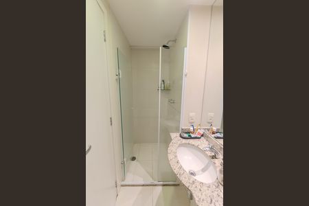 Studio para alugar com 35m², 1 quarto e 1 vaga Studio para alugar com 35m², 1 quarto e 1 vagaBanheiro