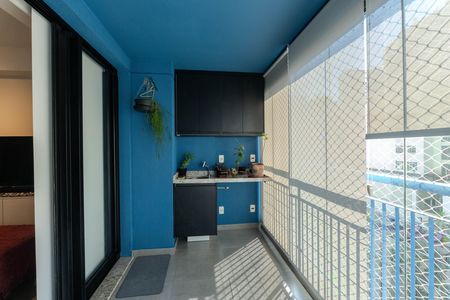 Studio para alugar com 35m², 1 quarto e 1 vaga Studio para alugar com 35m², 1 quarto e 1 vagaSacada