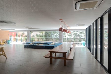 Studio para alugar com 35m², 1 quarto e 1 vaga Studio para alugar com 35m², 1 quarto e 1 vagaÁrea comum - Salão de festas