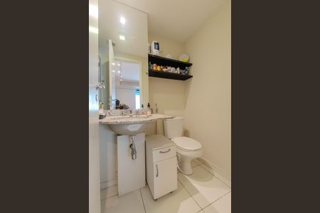 Studio para alugar com 35m², 1 quarto e 1 vaga Studio para alugar com 35m², 1 quarto e 1 vagaBanheiro