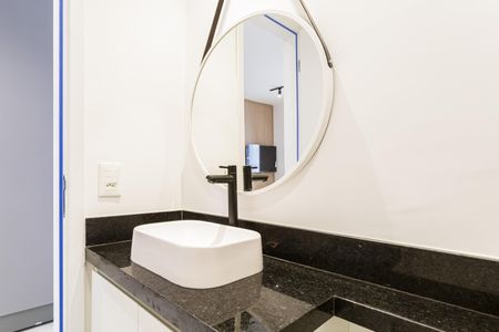 Apartamento para alugar com 42m², 2 quartos e 1 vaga Apartamento para alugar com 42m², 2 quartos e 1 vagaBanheiro