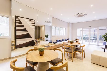 Apartamento para alugar com 42m², 2 quartos e 1 vaga Apartamento para alugar com 42m², 2 quartos e 1 vagaÁrea comum - Salão de festas