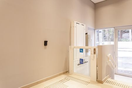 Apartamento para alugar com 42m², 2 quartos e 1 vaga Apartamento para alugar com 42m², 2 quartos e 1 vagaHall social