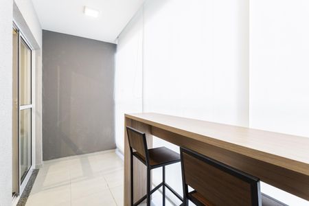 Apartamento para alugar com 42m², 2 quartos e 1 vaga Apartamento para alugar com 42m², 2 quartos e 1 vagaVaranda