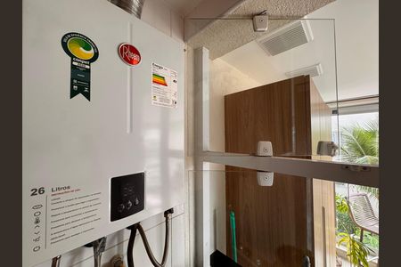 Apartamento para alugar com 134m², 3 quartos e 2 vagas Apartamento para alugar com 134m², 3 quartos e 2 vagasCozinha e Área de Serviço