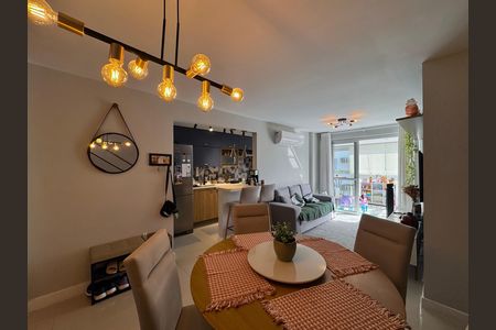 Apartamento para alugar com 134m², 3 quartos e 2 vagas Apartamento para alugar com 134m², 3 quartos e 2 vagasSala