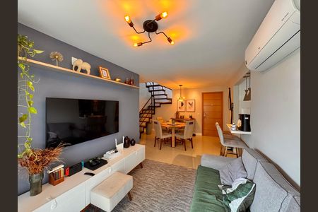 Apartamento para alugar com 134m², 3 quartos e 2 vagas Apartamento para alugar com 134m², 3 quartos e 2 vagasSala