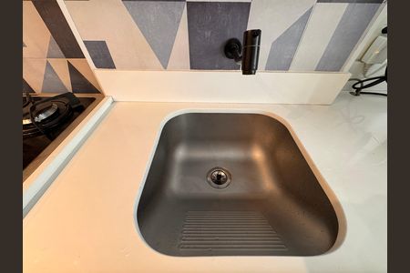 Apartamento para alugar com 134m², 3 quartos e 2 vagas Apartamento para alugar com 134m², 3 quartos e 2 vagasCozinha e Área de Serviço