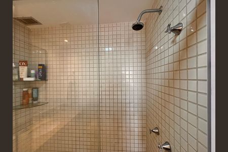 Apartamento para alugar com 134m², 3 quartos e 2 vagas Apartamento para alugar com 134m², 3 quartos e 2 vagasBanheiro Social