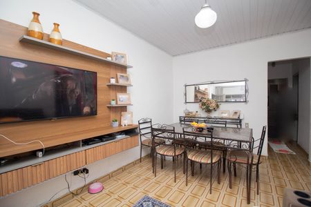Sala de casa à venda com 3 quartos, 80m² em Vila Pereira Cerca, São Paulo