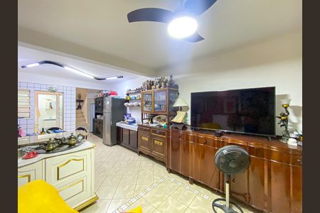 Casa à venda com 150m², 3 quartos e 1 vagaSala