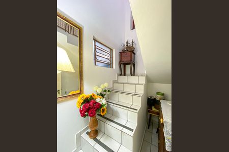 Casa à venda com 150m², 3 quartos e 1 vagaEscada
