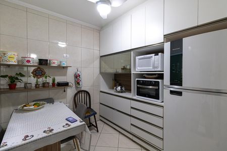 Casa à venda com 52m², 2 quartos e 1 vaga Casa à venda com 52m², 2 quartos e 1 vagaCozinha e Área de Serviço