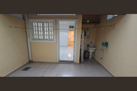 Casa de condomínio para alugar com 100m², 2 quartos e 1 vagaÁrea de Serviço