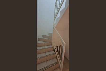 Casa de condomínio para alugar com 100m², 2 quartos e 1 vagaSala