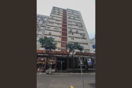 Apartamento à venda com 81m², 2 quartos e 1 vaga Apartamento à venda com 81m², 2 quartos e 1 vagaFachada