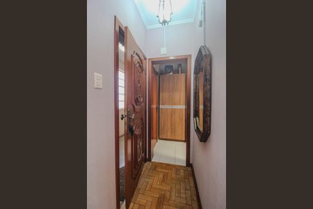 Apartamento à venda com 81m², 2 quartos e 1 vaga Apartamento à venda com 81m², 2 quartos e 1 vagaCorredor