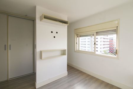 Apartamento à venda com 108m², 3 quartos e 2 vagas Apartamento à venda com 108m², 3 quartos e 2 vagasSuíte