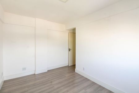 Apartamento à venda com 108m², 3 quartos e 2 vagas Apartamento à venda com 108m², 3 quartos e 2 vagasQuarto 1