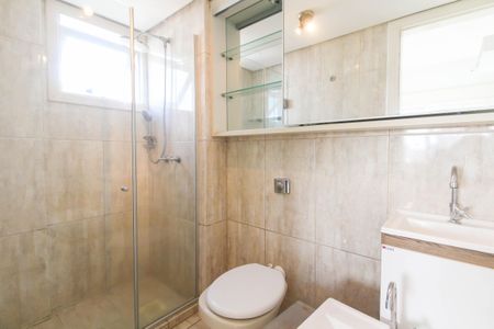 Apartamento à venda com 108m², 3 quartos e 2 vagas Apartamento à venda com 108m², 3 quartos e 2 vagasBanheiro da Suíte