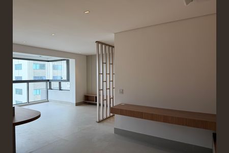 Apartamento para alugar com 81m², 2 quartos e 1 vagaSala