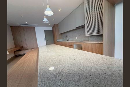 Apartamento para alugar com 81m², 2 quartos e 1 vagaCozinha