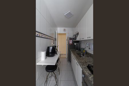 Apartamento para alugar com 47m², 2 quartos e 1 vaga Apartamento para alugar com 47m², 2 quartos e 1 vagaCozinha e Área de Serviço