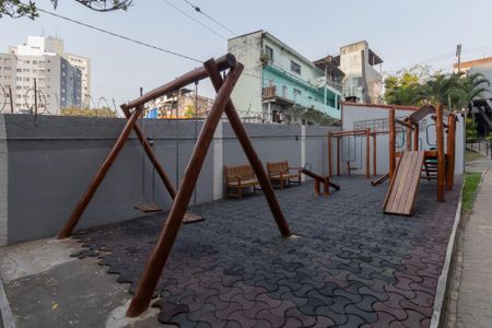 Apartamento para alugar com 47m², 2 quartos e 1 vaga Apartamento para alugar com 47m², 2 quartos e 1 vagaÁrea Comum - Playground
