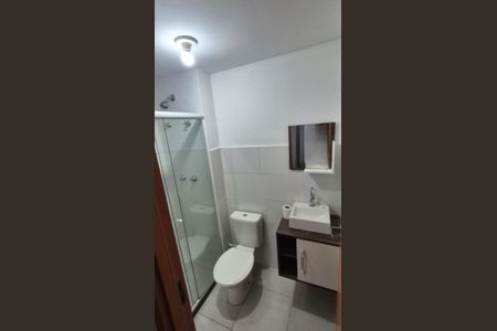 Banheiro de apartamento para alugar com 2 quartos, 45m² em Campo Grande, Rio de Janeiro