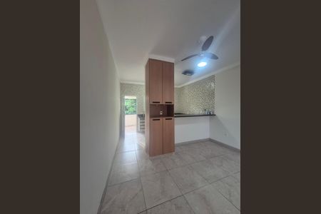 Casa para alugar com 94m², 3 quartos e 2 vagas