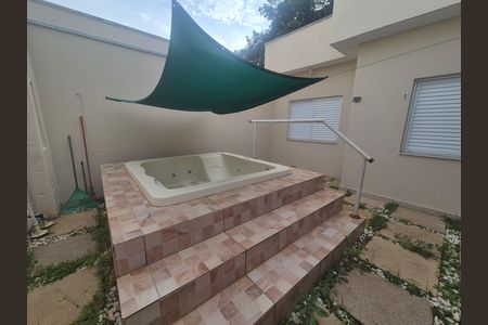 Casa para alugar com 94m², 3 quartos e 2 vagas