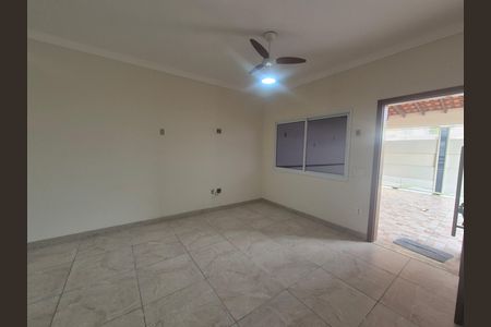 Casa para alugar com 94m², 3 quartos e 2 vagas
