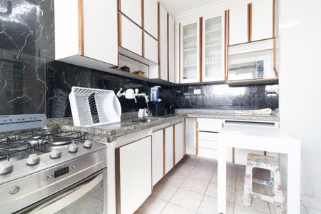 Apartamento para alugar com 64m², 2 quartos e 1 vaga