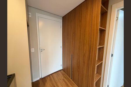 Cozinha de apartamento para alugar com 1 quarto, 38m² em Campo Belo, São Paulo