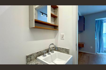 Studio à venda com 26m², 1 quarto e sem vaga Studio à venda com 26m², 1 quarto e sem vagaBanheiro