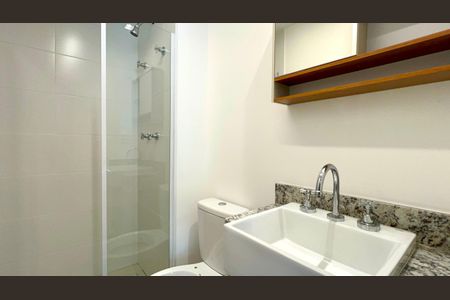 Studio à venda com 26m², 1 quarto e sem vaga Studio à venda com 26m², 1 quarto e sem vagaBanheiro